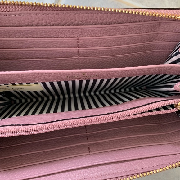 KATE SPADE JACKSON STREET LACEY WALLET DUSTY PEONY - Picture 4 of 8